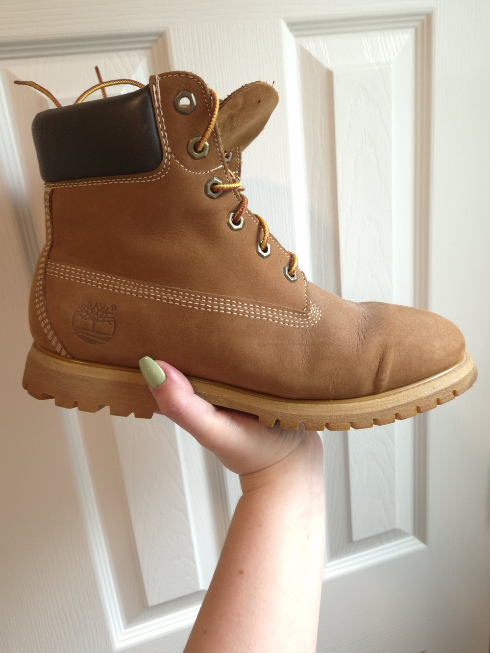Timberland Classic Wheat Nubuck 6" Boot